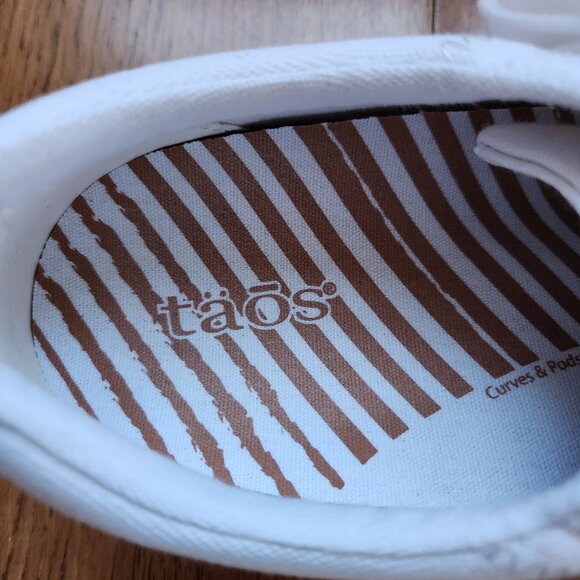 Taos sneakers - white - size 9 - Picture 6 of 8